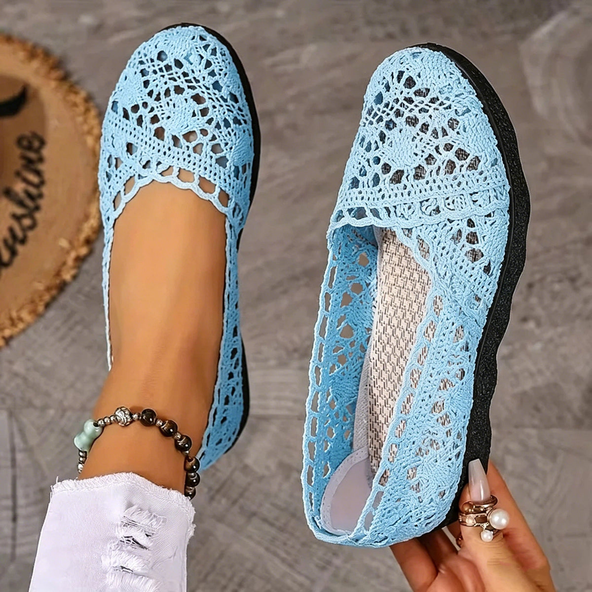Women's Hollow Lace Mesh Shoes